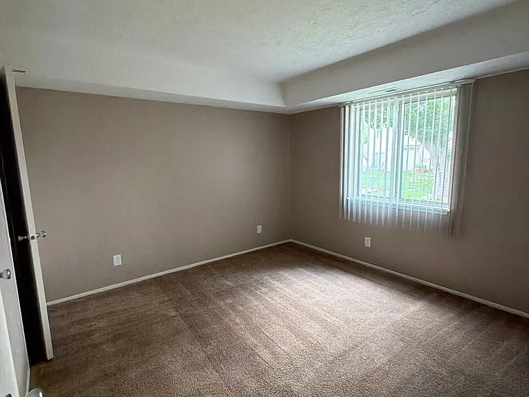 Southdale Square Apartments — Photo 67