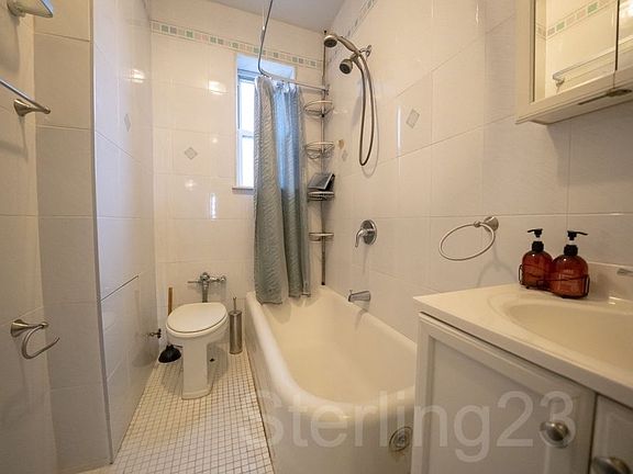 5th image of 2819 23rd Ave APT 4
