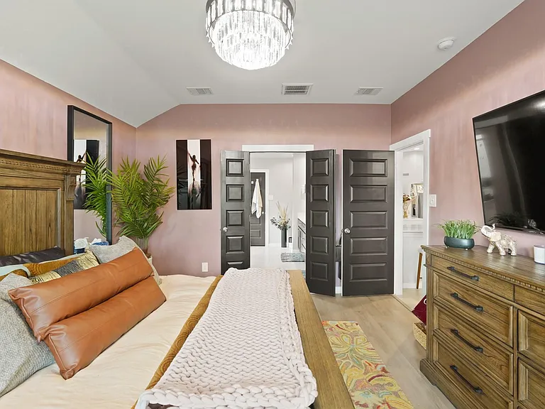 1511 Maple Ridge Dr — Photo 25