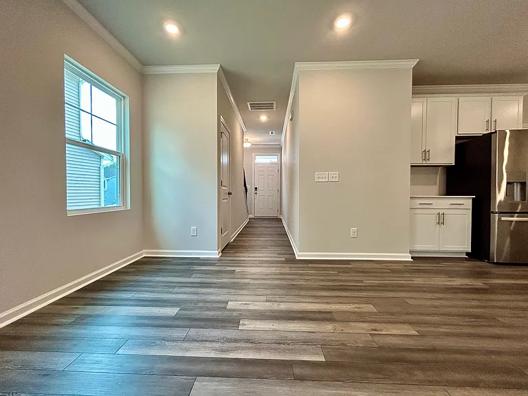 2209 Cape May Ln — Photo 4