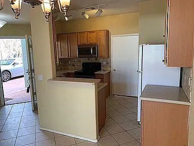 2027 E University Dr #130 — Photo 3