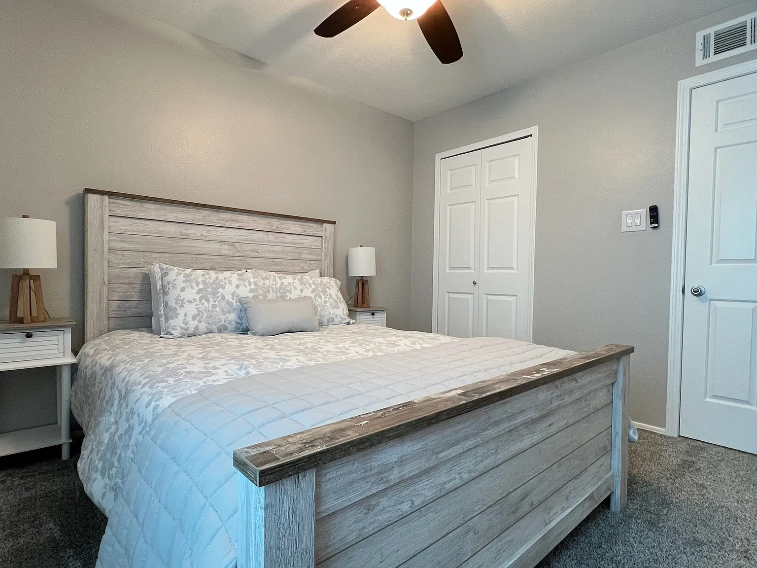 1512 Nevada Dr — Photo 3