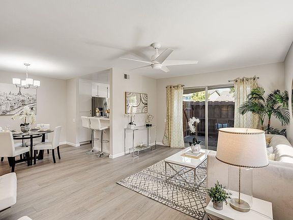 5th image of 2364 Warfield Way Unit A