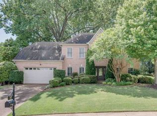 391 Fairwoods Dr, Collierville, TN 38017