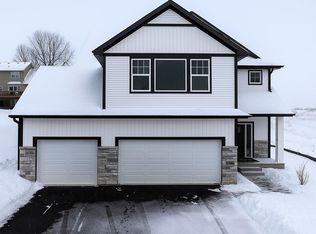 13566 Birdsong Path, Rosemount, MN 55068