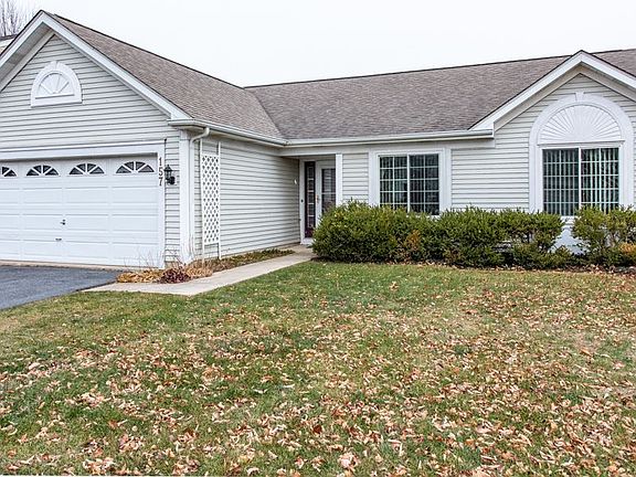 2nd image of 157 Suffolk Ln