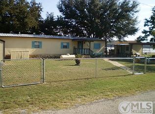 5751 Parkside Ct, Granbury, TX 76048