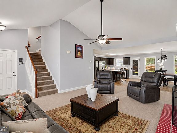 5th image of 1219 Oak Springs Way