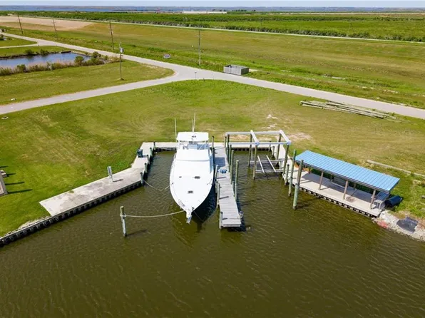 233 Audubon Dr, Pt Sulphur, LA 70083