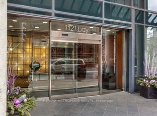 1121 Bay St #308-C01, Toronto, ON M5S 3L9