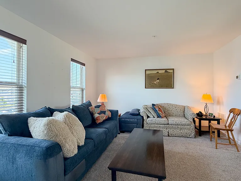 37 Southside Dr — Photo 6