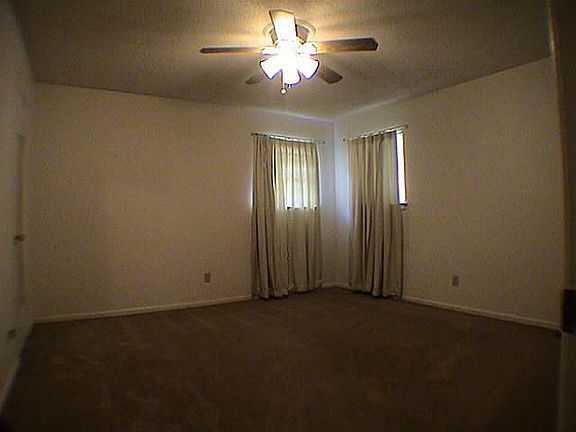 4th image of 7308 Deaver Dr