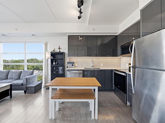 3rd image of 15 Prince Albert Blvd #516