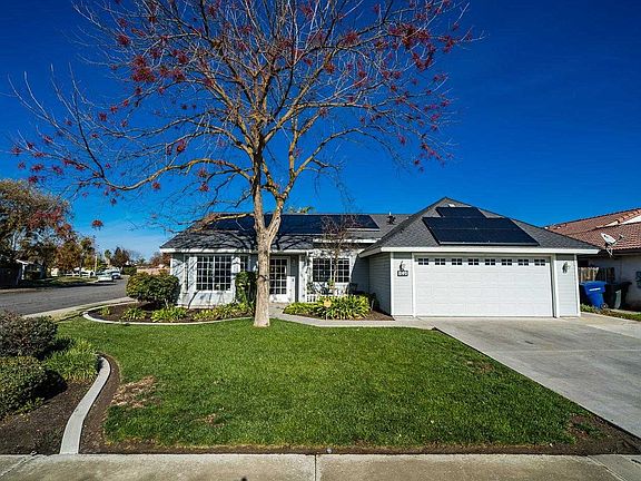 3rd image of 840 E Palm Dr