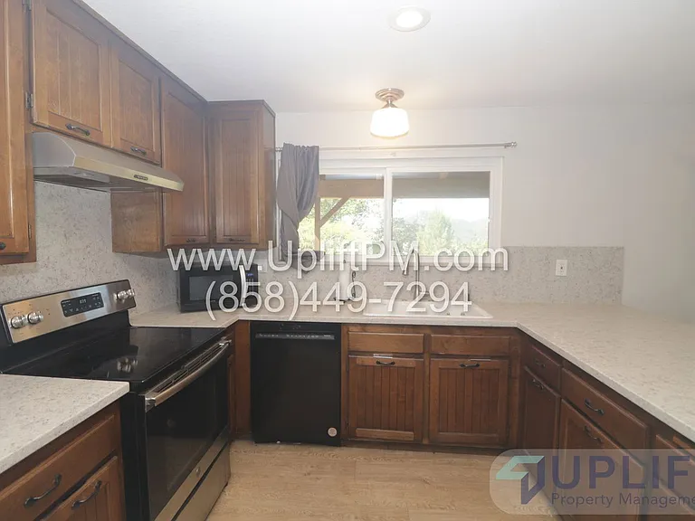 15436 Las Manzanitas Rd — Photo 23