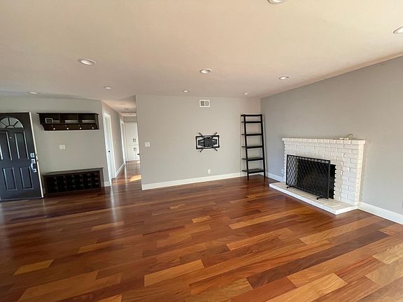 3rd image of 1622 Duvall Dr
