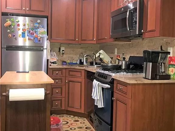 2nd image of 1737 E 21st St #1A