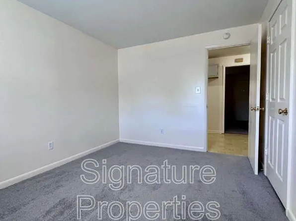1010 Hershberger Rd NW APT 14, Roanoke, VA 24012