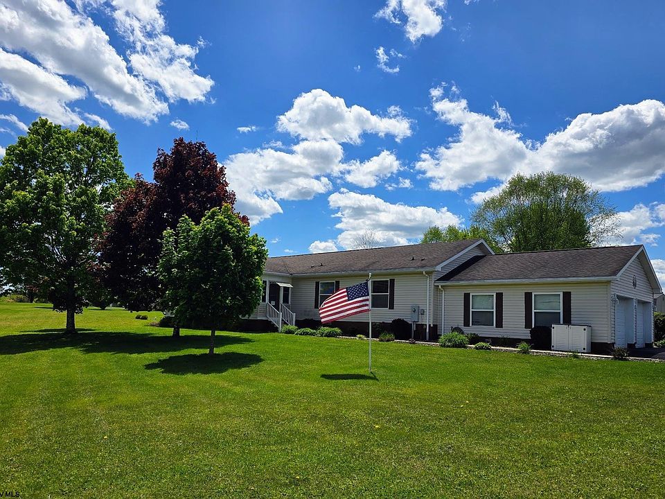 1st image of 431 Pine Cir