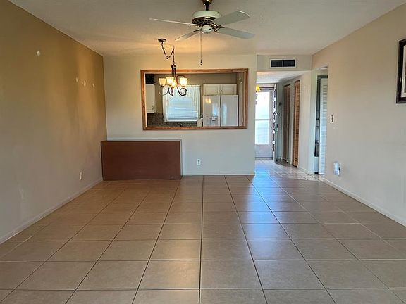 5th image of 701 Lori Dr APT 302
