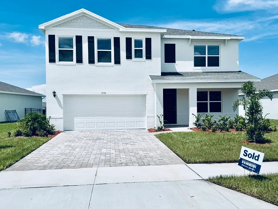 1534 Garabaldi Cir SE