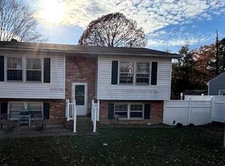 6001 Massaponax Dr, Fredericksburg, VA 22407