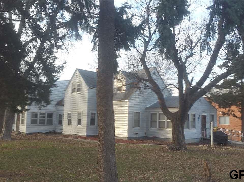 2nd image of 1700 N 73rd St