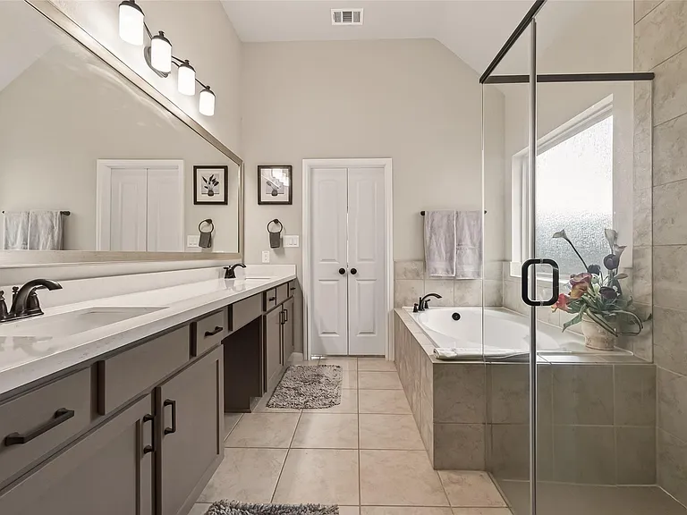 24015 Purple Clover Ln — Photo 24