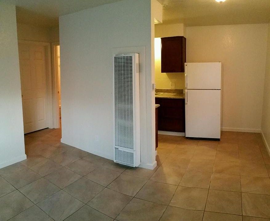 1st image of 617 Maple St