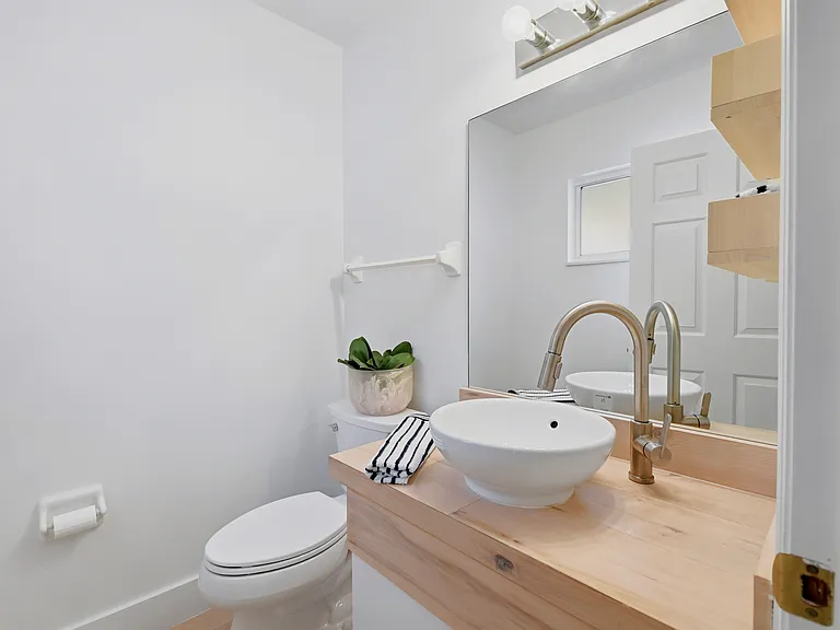 19 Lockhart Ln — Photo 11