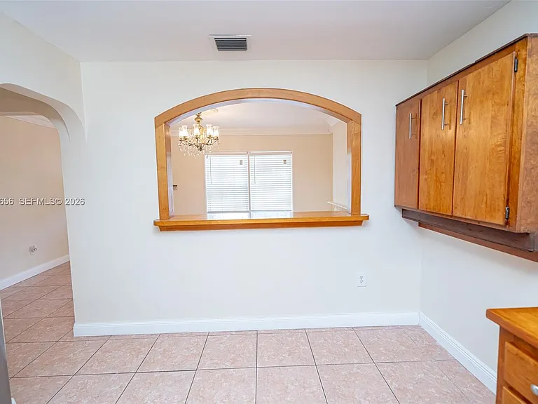 5613 Pierce St #2 — Photo 11