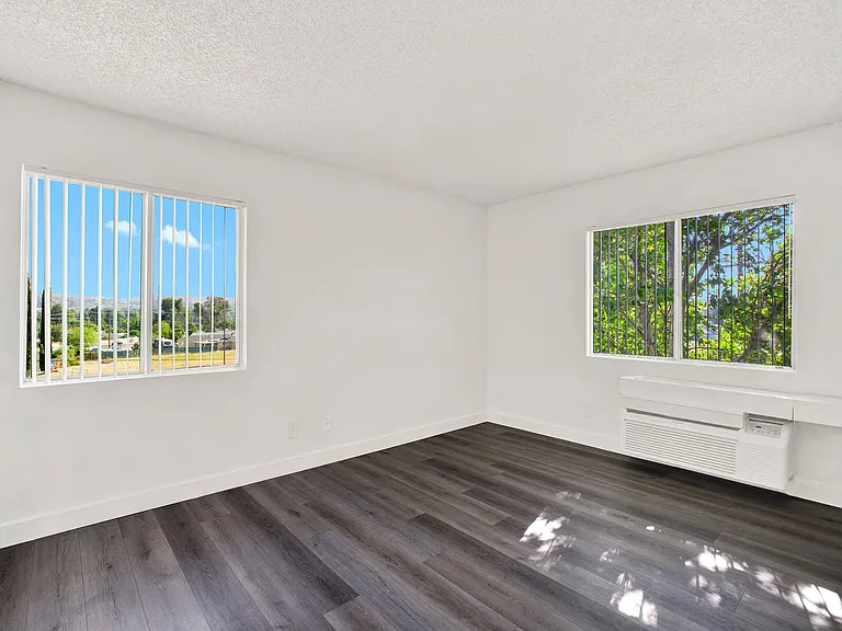 Monterra Ridge Apartments — Photo 33