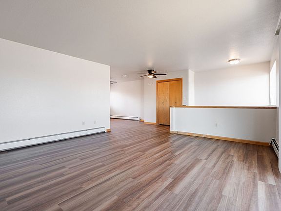 4th image of 2515-2519 N Taft Ave #2515