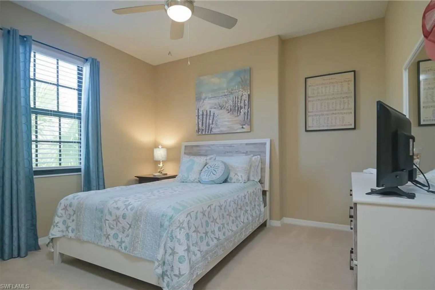 4 bed, 3.0 bath, 2002 sqft, $4,590 — Photo 3