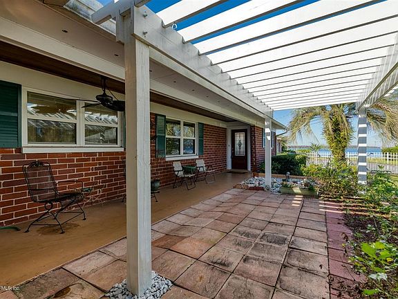 4th image of 129 Sunset Point Ln E