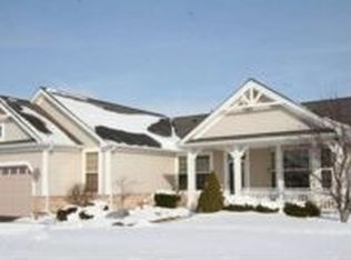 11932 Stonewater Xing, Huntley, IL 60142