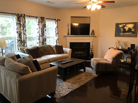 2nd image of 2100 Burns View Ln