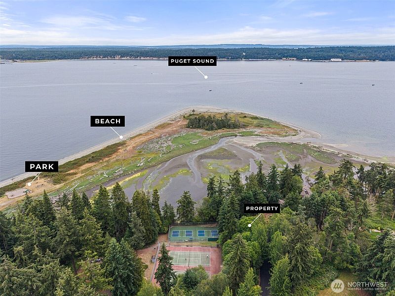3rd image of 6 Kala Lagoon Court