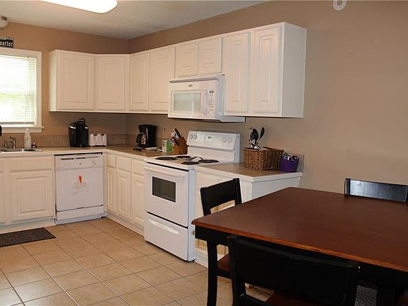 4th image of 111 Beau Fort Blvd
