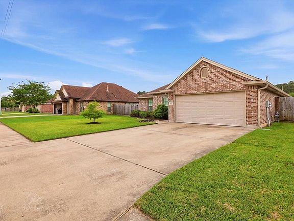 3rd image of 6535 Llano Ln