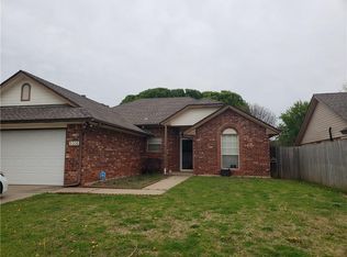 9308 NE Buttonfield Ave, Oklahoma City, OK 73160
