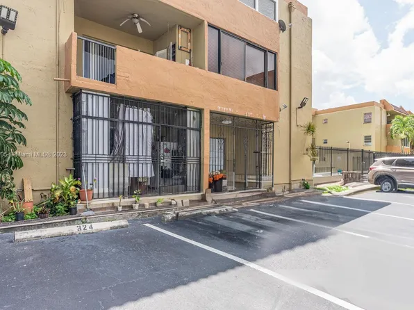 6090 W 18th Ave APT 126, Hialeah, FL 33012