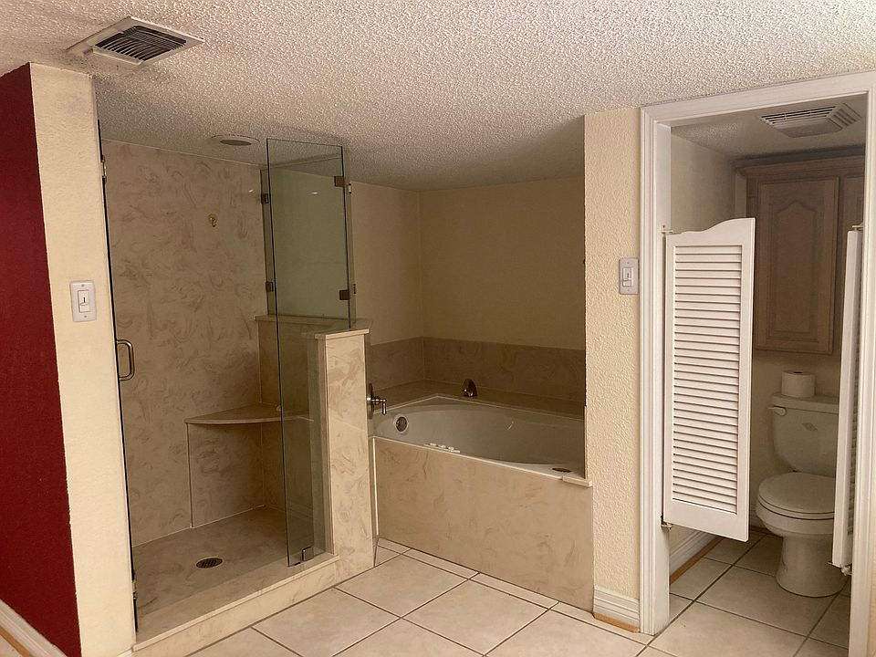2nd image of 12717 Eastgate Dr Suite 1