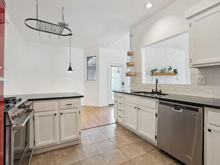 6501 Brush Country Rd #115 — Photo 5