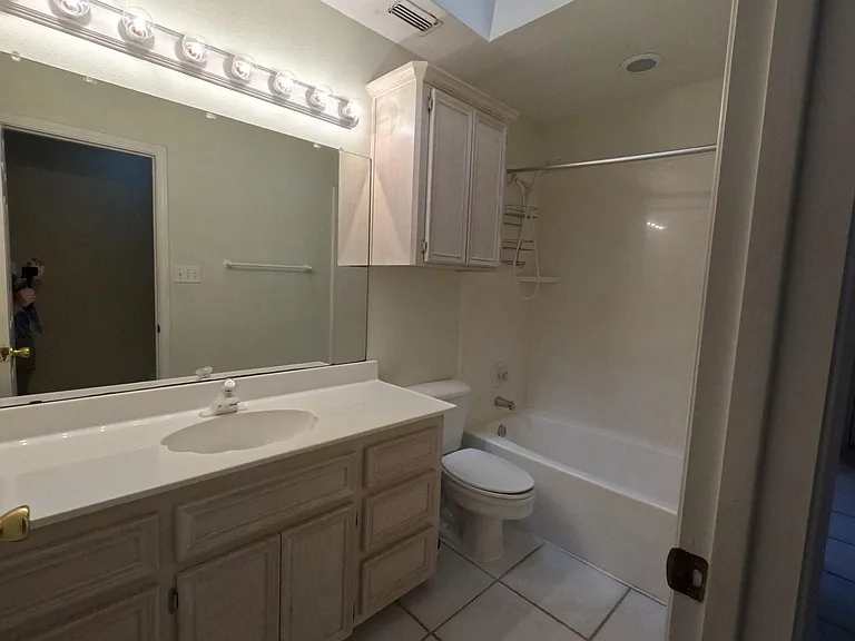13554 Peseta Ct — Photo 17