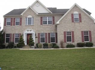 12 Norwegian Wood Dr, Newark, DE 19702