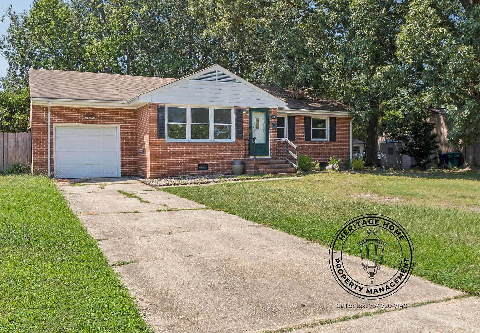3 bed, 2.0 bath, 1104 sqft, $2,100 — Photo 1