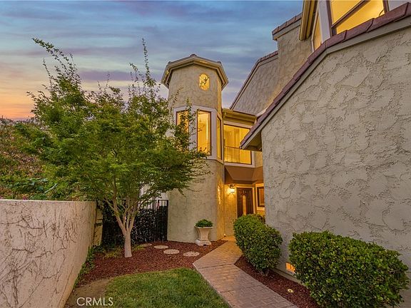 4th image of 29624 Windsong Ln