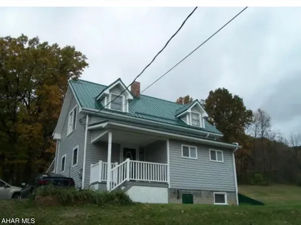 2004 Plum Creek Rd, Roaring Spring, PA 16673