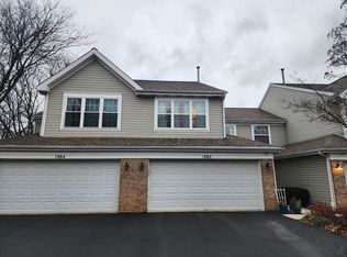 1982 Town Dr, Naperville, IL 60565